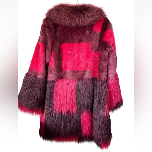 NWT Fabulous Furs by Donna Salyers M Starlet Red Faux Fur Coat Color Block - Picture 3 of 4